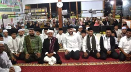 Wali Kota Padang Fadly Amran meresmikan Pondok Belajar Santri sekaligus Launching Program Smart Tahfiz di Pondok Pesantren Nurul Yaqin Al-Huffaz, Selasa malam (7/4/2026). (Foto: Prokopim Padang)