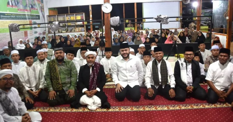 Wali Kota Padang Fadly Amran meresmikan Pondok Belajar Santri sekaligus Launching Program Smart Tahfiz di Pondok Pesantren Nurul Yaqin Al-Huffaz, Selasa malam (7/4/2026). (Foto: Prokopim Padang)