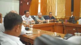 Wakil Bupati Tanah Datar, Ahmad Fadly rapat bersama investor dari Koperasi Permata Mulya, Rabu (8/4/2026), di Aula Eksekutif Kantor Bupati Tanah Datar. (Foto: Prokopim Tanah Datar)
