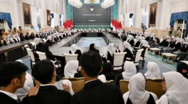 Siswa-siswi SMKN 19 Jakarta saat mengikuti kegiatan “Istana untuk Siswa Sekolah” di Kompleks Istana Kepresidenan, Jakarta, Selasa (7/8/2026). (Foto: BPMI Setpres)