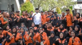 Wali Kota Padang Fadly Amran, menghadiri Halalbihalal Idul Fitri 1447 Hijriah KSB Padang Timur di Aula Kantor Camat Padang Timur, Sabtu (18/4/2026). (Foto: Prokopim Padang)