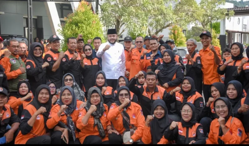 Wali Kota Padang Fadly Amran, menghadiri Halalbihalal Idul Fitri 1447 Hijriah KSB Padang Timur di Aula Kantor Camat Padang Timur, Sabtu (18/4/2026). (Foto: Prokopim Padang)