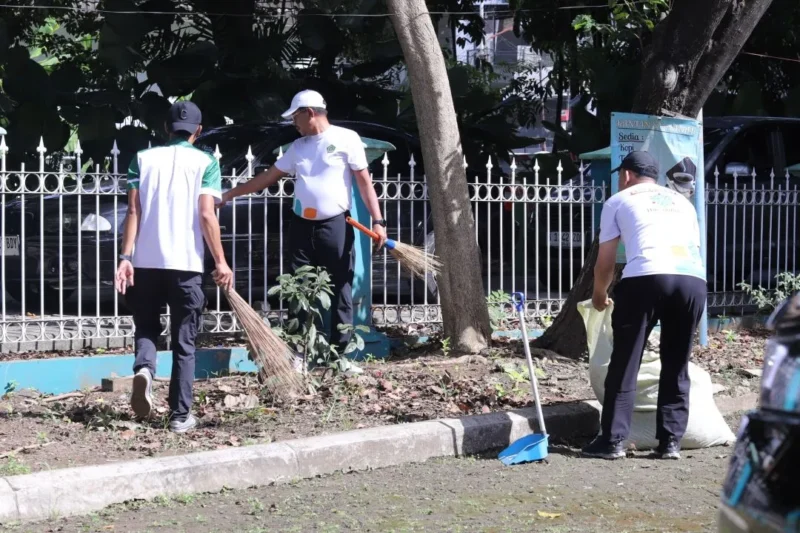 Gerakan Indonesia ASRI di KUA Grogol. (Foto: Kemenag)