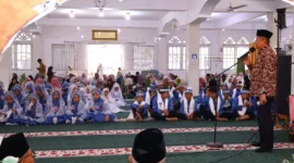 Wakil Wali Kota Payakumbuh, Elzadaswarman saat menghadiri pembukaan perayaan khatam Al Quran MDTA Masjid Istiqlal di Kelurahan Labuah Basilang, Sabtu (11/4/2026). (Foto: MC Payakumbuh)