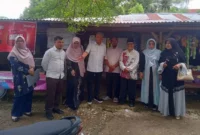 Rombongan tim Komisi V DPRD Sumbar yang dipimpin langsung, Lazuardi Erman saat meninjau kantin SMAN 2 Painan yang akan dilakukan pembangunannya di tahun 2026 ini. (Foto: Ist)