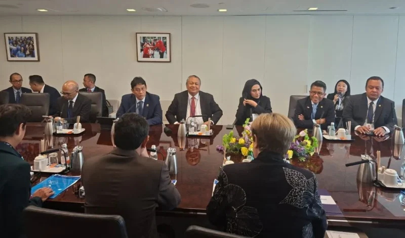 Menkeu Purbaya Yudhi Sadewa melakukan pertemuan strategis dengan pimpinan lembaga keuangan internasional dan pemangku kepentingan global di Washington DC pada Selasa (14/4). (Foto: Kemenkeu) 