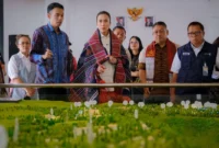 Menteri Pariwisata Widiyanti Putri Wardhana berkomitmen mempercepat pengembangan Danau Toba. (Foto: Kemenpar)