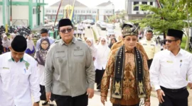 Menteri Agama Nasaruddin Umar meresmikan pemakaian Gedung Kuliah Terpadu di Kampus II UIN Mahmud Yunus Batusangkar, Selasa (28/4/2026). (Foto: Prokopim Tanah Datar)