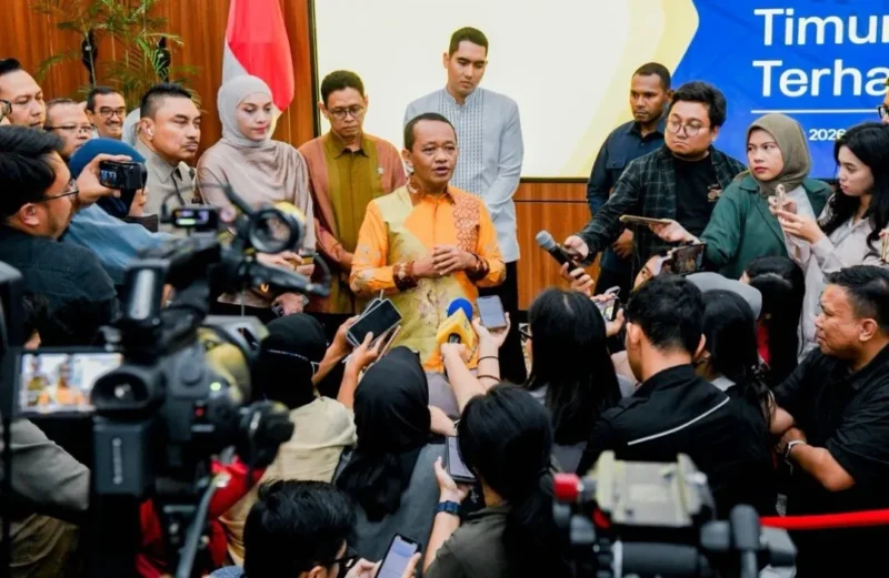 Menteri Energi dan Sumber Daya Mineral (ESDM), Bahlil Lahadalia memberikan keterangan pers. (Foto: Kementerian ESDM)