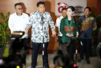 Menteri PKP, Maruarar Sirait dalam jumpa pers usai pertemuan dengan pimpinan OJK di Jakarta, Senin (13/4/2026). (Foto: Kementerian PKP)