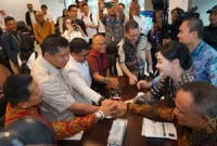 Menteri Perumahan dan Kawasan Permukiman (PKP) Maruarar Sirait melakukan pertemuan dengan Ketua Dewan Komisioner OJK, Friderica Widyasari Dewi, di Kantor OJK di Wisma Mulia 2, Senin (6/4/2026). (Foto: Kementerian PKP)