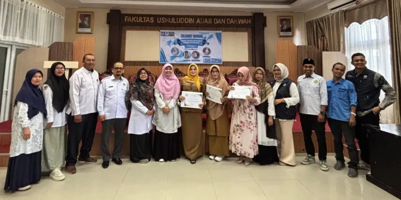 Pegawai Diskominfo Padang menjadi narasumber dalam kuliah umum di Program Studi KPI dan Jurnalistik Islam, Fakultas Ushuluddin Adab dan Dakwah (FUAD), UIN Mahmud Yunus Batusangkar, Selasa (7/4/2026). (Foto: Diskominfo Padang)