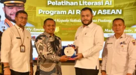 Pemko Padang menyelenggarakan Pelatihan Literasi AI bagi 500 kepala sekolah se-Kota Padang, di Gedung Bagindo Aziz Chan Youth Center, Rabu (15/4/2026). (Foto: Prokopim Padang)