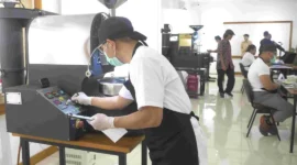 Ditjen IKMA Kemenperin menggelar Fasilitasi Sertifikasi Kompetensi SDM Penyangraian Biji Kopi di Amuya Coffee Academy, Kemayoran, Jakarta Pusat. (Foto: Kemenperin)