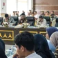 Rapat percepatan pembangunan Jalan Tol Pekanbaru–Padang Seksi Bukittinggi–Padang Panjang–Sicincin di Kantor Kejaksaan Tinggi Sumbar, Kamis (9/4/2026). (Foto: Prokopim Tanah Datar)
