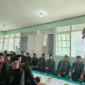 Pj Sekda Padang, Raju Minropa menghadiri Halal bi Halal bersama unsur adat dan pemerintah di Kantor KAN Nan XX, Lubuk Begalung, Sabtu (4/4/2026). (Foto: Diskominfo Padang)
