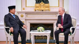 Presiden Prabowo Subianto mendapat sambutan hangat dari Presiden Federasi Rusia, Vladimir Putin saat melakukan pertemuan di Istana Kremlin, Moskow, pada Senin, 13 April 2026. (Foto: BPMI Setpres)