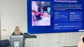 Profesor Eka Mulyani sedang memaparkan hasil risetnya di Seoul, Korea Selatan. (Foto: Ist/Kemenag)