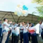 Pelepasan balon tandai peringatan HUT ke-40 RSUD Solsel di RTH Muara Labuh, Minggu (12/4/2026). (Foto: Humas Pemkab Solsel)