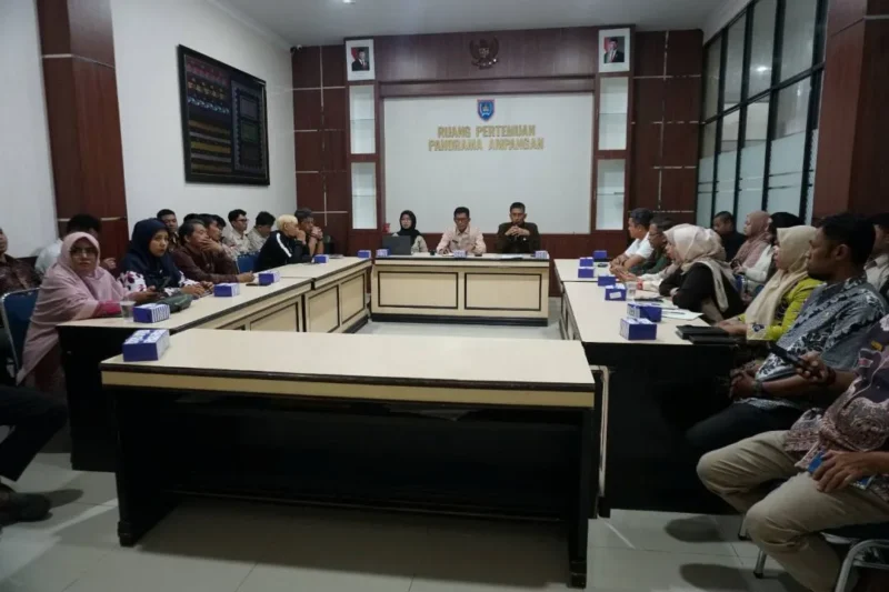 Pemko Payakumbuh menggelar Rakor MBG di Ruang Pertemuan Ampangan, Kamis (10/4/2026). (Foto: MC Payakumbuh)