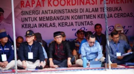 Pemkab Tanah Datar menggelar rakor bersama OPD di alam terbuka, tepatnya di kawasan panorama Batubadindiang, Nagari Tabek Patah, (17/4/2026). (Foto: Prokopim Tanah Datar)