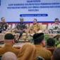 Bupati Tanah Datar Eka Putra saat Rapat Koordinasi dan Rapat Kerja Pemerintah Kabupaten Tanah Datar Tahun 2026 di Aula Kantor Bupati, Selasa (21/4/2026). (Foto: Prokopim Tanah Datar)