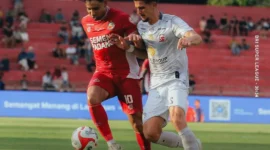 Semen Padang FC takluk 0-1 dari Madura United FC pada pekan ke-30 BRI Super League 2025/2026 di Stadion GOR Haji Agus Salim, Rabu (29/4/2026). (Foto: IG Semen Padang FC)