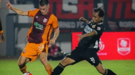 Semen Padang FC harus mengakui keunggulan tuan rumah Borneo FC dengan skor 0-3 di Stadion Segiri, Sabtu (25/4/2026) malam. (Foto: IG Semen Padang FC)