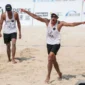 Pasangan tim bola voli pantai putra Indonesia, Bintang Akbar/Sofyan Rachman menembus babak perempat final usai mengandaskan perlawanan Jepang di Asian Beach Games Sanya 2026. (Foto: Naif/NOC Indonesia)