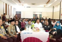 Wagub Sumbar Vasko Ruseimy menghadiri pelantikan Pengurus JPS periode 2025–2028 yang dirangkaikan dengan penyerahan Medal of Honor “Bakti untuk Negeri” di Padang, Kamis (2/4/2026). (Foto: ADPSB)