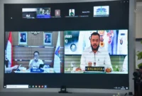 Wali Kota Padang Fadly Amran mengikuti Reboan bersama Kemendagri secara daring dari Gedung Putih Rumah Dinas Wali Kota Padang, Rabu (29/4/2026). (Foto: Prokopim Padang)