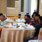 Wali Kota Payakumbuh, Zulmaeta menghadiri Halalbihalal organisasi Gonjong Limo Kota Padang di Ruang Convention Lantai 4 UNP Hotel, Kota Padang, Minggu (19/4/2025). (Foto: MC Payakumbuh)