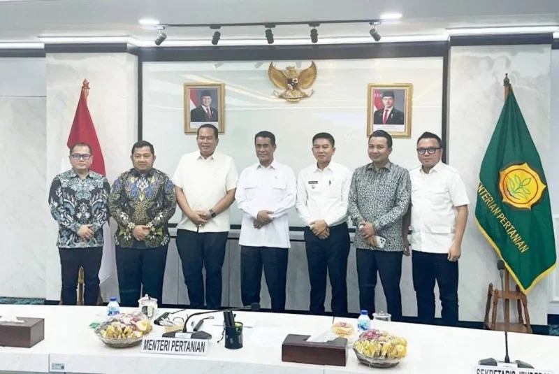 Wali Kota Pariaman Yota Balad melakukan audiensi dengan Menteri Pertanian RI Andi Amran Sulaiman di Kantor Pusat Kementerian Pertanian, Jakarta, Rabu (15/4/2026). (Foto: Kementan)