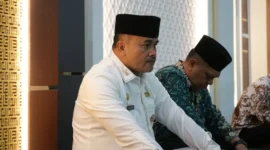 Penjabat (Pj) Sekretaris Daerah Kota Padang, Raju Minropa menghadiri wirid bulanan ASN di Masjid Agung Nurul Iman, Jumat (10/4/2026). (Foto: Diskominfo Padang)