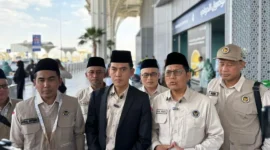 Sebanyak 32 anggota Musyrif Diny tiba di Madinah melalui Bandara Amir Mohammad bin Abdul Aziz (AMAA), Senin (12/5/2026). (Foto: Kemenhaj)
