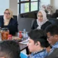 Kepala Dispar Padang, Yenni Yuliza beserta jajaran menghadiri brainstorming penyusunan RKPD dan RKA 2027 serta APBD Perubahan 2026 di Ruang Rapat Bappeda Padang, Rabu (20/5/2026). (Foto: Dispar Padang)