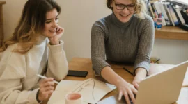 Studi ungkap 10 menit pakai AI bisa turunkan kemampuan otak. (Foto: Pexels)