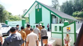 Gedung MTsN 7 Tanah Datar di Nagari Sungai Jambu, Kecamatan Pariangan kembali berdiri megah setelah hancur dihantam galodo pada 2024 lalu. (Foto: Prokopim Tanah Datar)