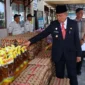Wakil Wali Kota Elzadaswarman meninjau Gerakan Pangan Murah (GPM) di halaman Kantor Camat Payakumbuh Timur, Rabu (20/5/2026) pagi. (Foto: MC Payakumbuh)