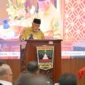 Gubernur Sumbar, Mahyeldi Ansharullah memberikan sejumlah masukan terhadap dua Ranperda usulan DPRD Sumbar dalam rapat paripurna di ruang sidang utama DPRD Sumbar, Senin (11/5/2026). (Foto: ADPSB)