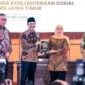Menteri Sosial Saifullah Yusuf (Gus Ipul) bersama Gubernur Jawa Timur Khofifah Indar Parawansa saat kegiatan Forum LKS se-Provinsi Jawa Timur di Ruang Rapat Hayam Wuruk, Kantor Pemerintah Provinsi Jawa Timur, Surabaya, Sabtu (9/5/2026). (Foto: Kemensos)