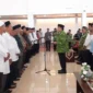 Wakil Wali Kota Padang, Maigus Nasir melantik Pengurus Ranting DMI se-Kota Padang di Palanta Rumah Dinas Wali Kota Padang, Sabtu (9/5/2026). (Foto: Diskominfo Padang)