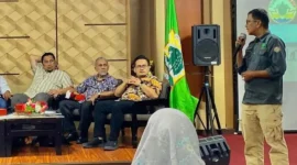 Ketua LPPL Amping Parak, Haridman saat menyampaikan paparan. (Foto: Dok. LPPL)