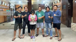 Tim Klewang Satreskrim Polresta Padang mengamankan IRT pelaku pencurian HP di Lubuk Begalung. (Foto: Polresta Padang)