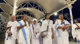 Jemaah haji akan bergerak ke Arafah besok. Pergerakan jemaah berlangsung dalam tiga trip yaitu pukul 07.00, 11.30 dan 16.30 waktu Arab Saudi. (Foto: Kemenhaj) 