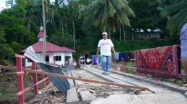 Luapan arus Batang Tompo mengakibatkan kerusakan sejumlah di Nagari Taluak, Kecamatan Lintau Buo, Tanah Datar. (Foto: Prokopim Tanah Datar)