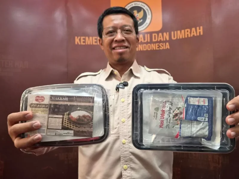 Kemenhaj menyiapkan distribusi makanan siap santap bagi jemaah haji Indonesia menjelang puncak ibadah haji di Armuzna. (Foto: Kemenhaj)