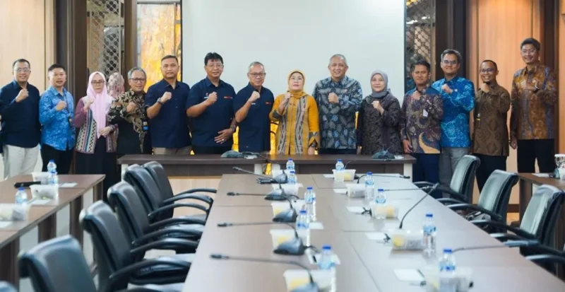 Penandatanganan PKS antara Direktorat Jenderal IKMA Kemenperin dan Deputi Bidang Pengembangan Industri Olahraga Kemenpora di Gedung Kemenpora, Jakarta. (Foto: Kemenperin)