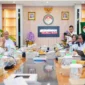 Menteri Sosial Saifullah Yusuf (Gus Ipul) bertemu Menteri PKP Maruarar Sirait di Kantor Kemensos, Jakarta Pusat, Senin (11/5/2026). (Foto: Kemensos)