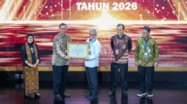 Kemnaker meraih penghargaan Pengawasan Kearsipan Tahun 2026 Klaster II dengan kategori Sangat Memuaskan (AA) dan nilai 97,18. (Foto: Kemnaker)